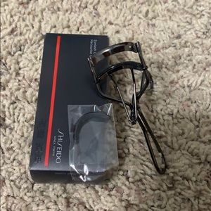 Shiseido Eyelash Curler BNIB!